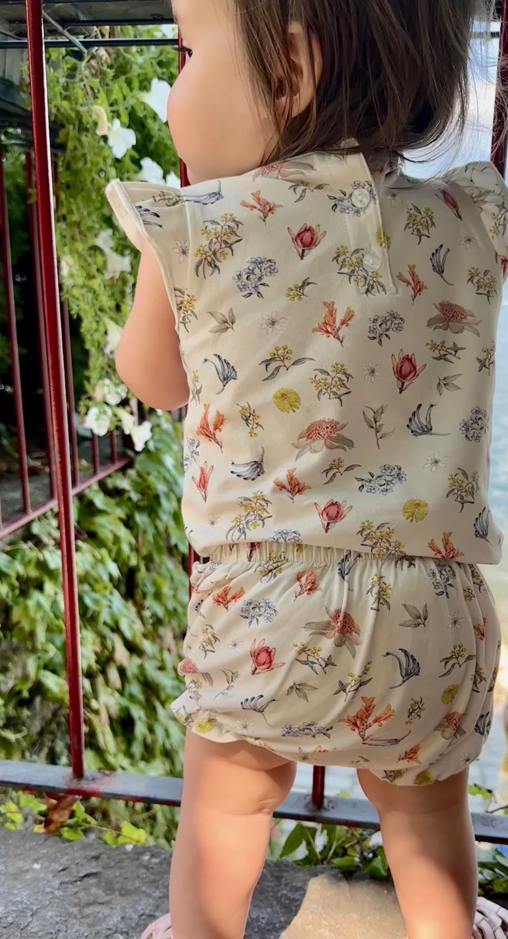Lulu Tee - Bush Flowers